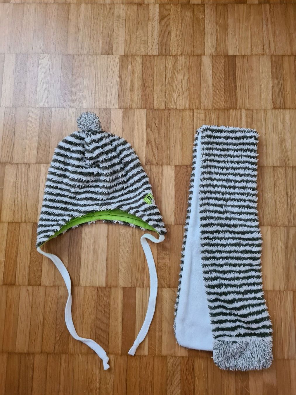 Berretti & Sciarpe: Mütze & Schal (Babyset) – Usato da Jona venduto da Good_luck_