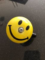 Lustige Fahrradklingel mit Smiley