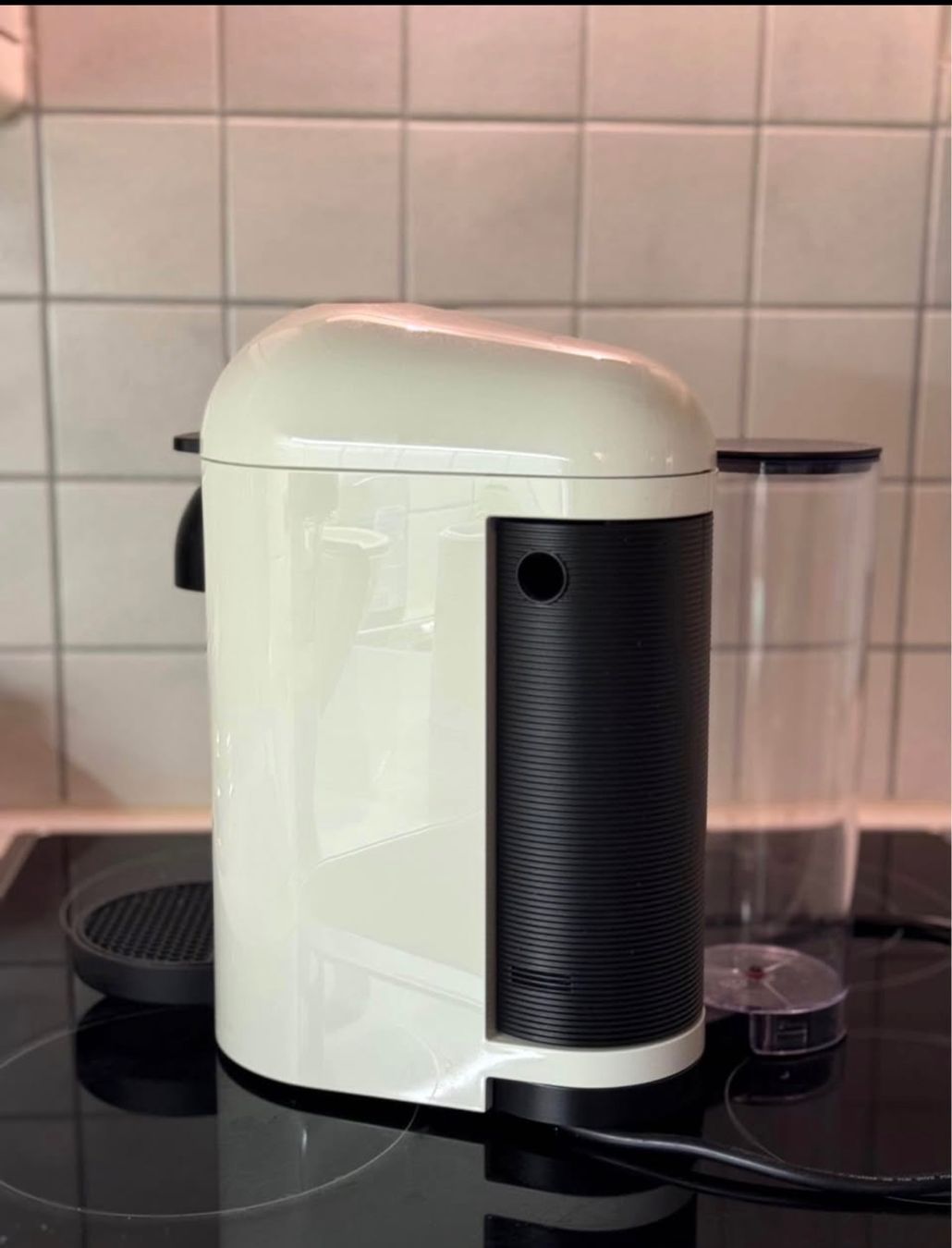 Nespresso Macchine per caffè & Macchine per espresso: Nespresso machine Vertutoplus – Usato da Zürich venduto da lar_gqm7 2