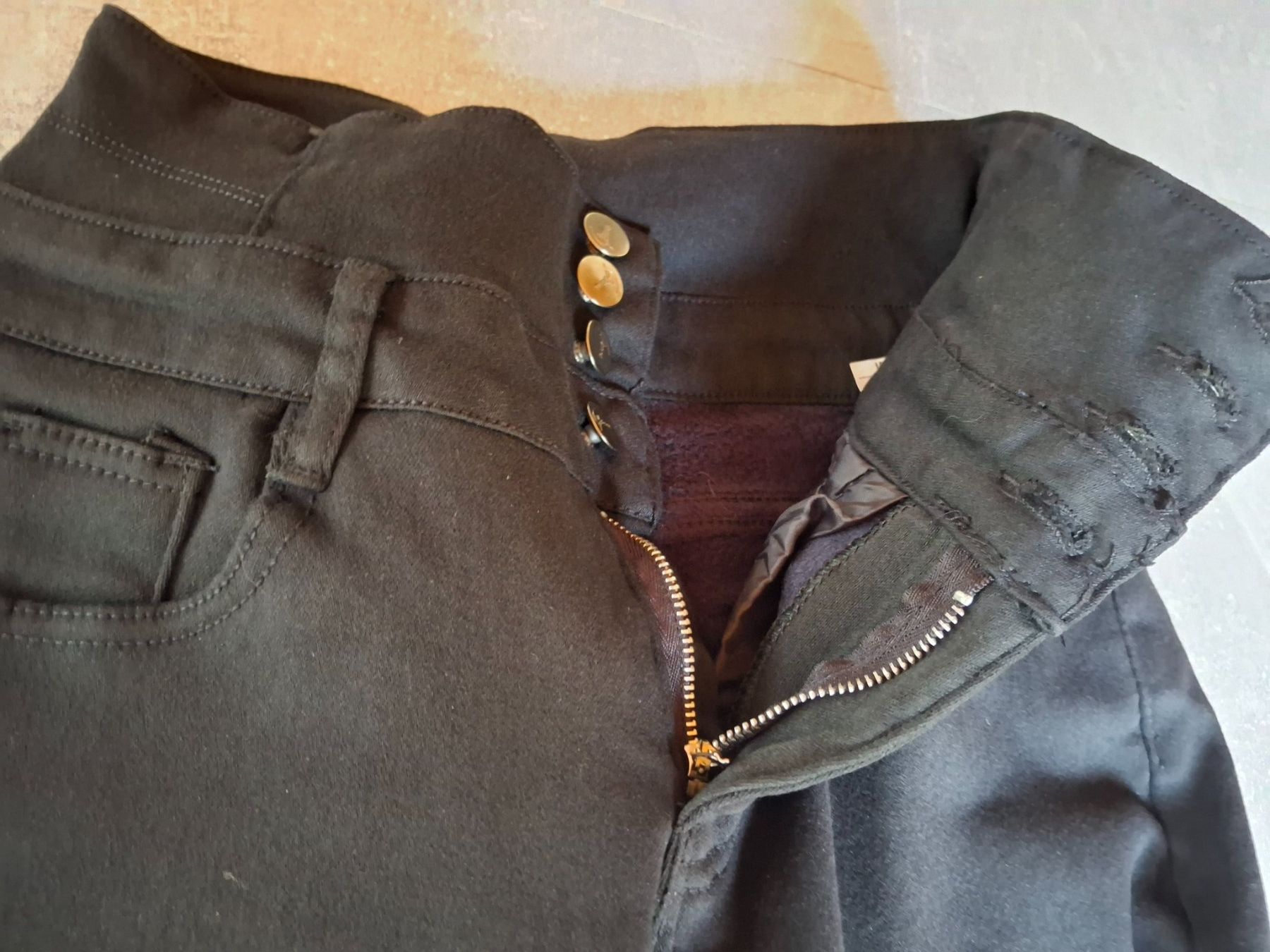 Hosen: Pantalon noir taille M 65% coton – Gebraucht aus Villiers von san_jn5w 5
