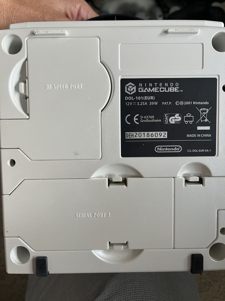 Nintendo Console: Gamecube Konsole Pearl White - 3 Controller - 2 Spiele – Usato da Baden venduto da tob_t8gw 3