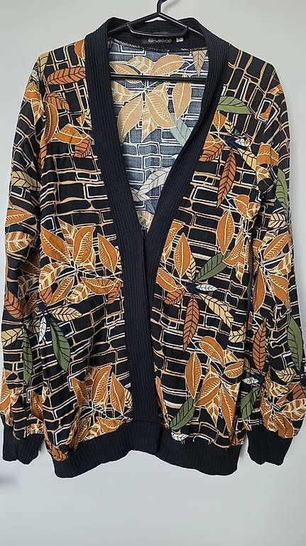 Vestes: jaquette – D'occasion à Bernex par yfw_xj2z