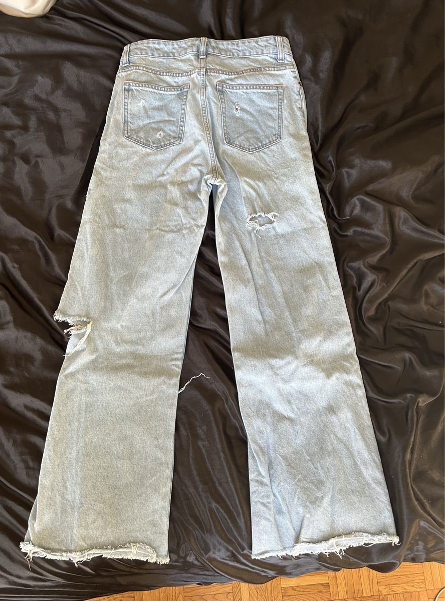 H&M Jeans: Jean Taille Haute Déchiré – Usato da Grand-Lancy venduto da eli_x5k9 2