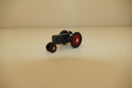 ERTL Metallmodel: Traktor grau