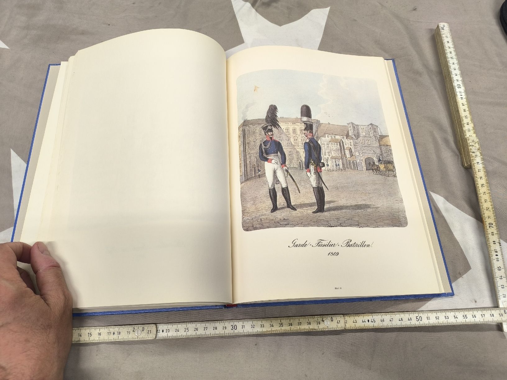 Libri: BUCH  . Die Unifomen der Preussischen Garten – Usato da Cama venduto da anto_a 4