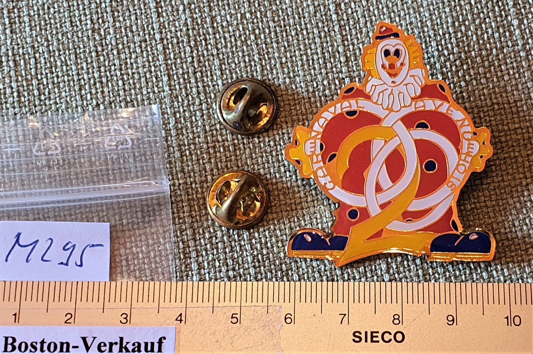Placchette & Badge: M295 - Pin Grosser Clown – Usato da Reinach BL venduto da Boston-Verkauf 2