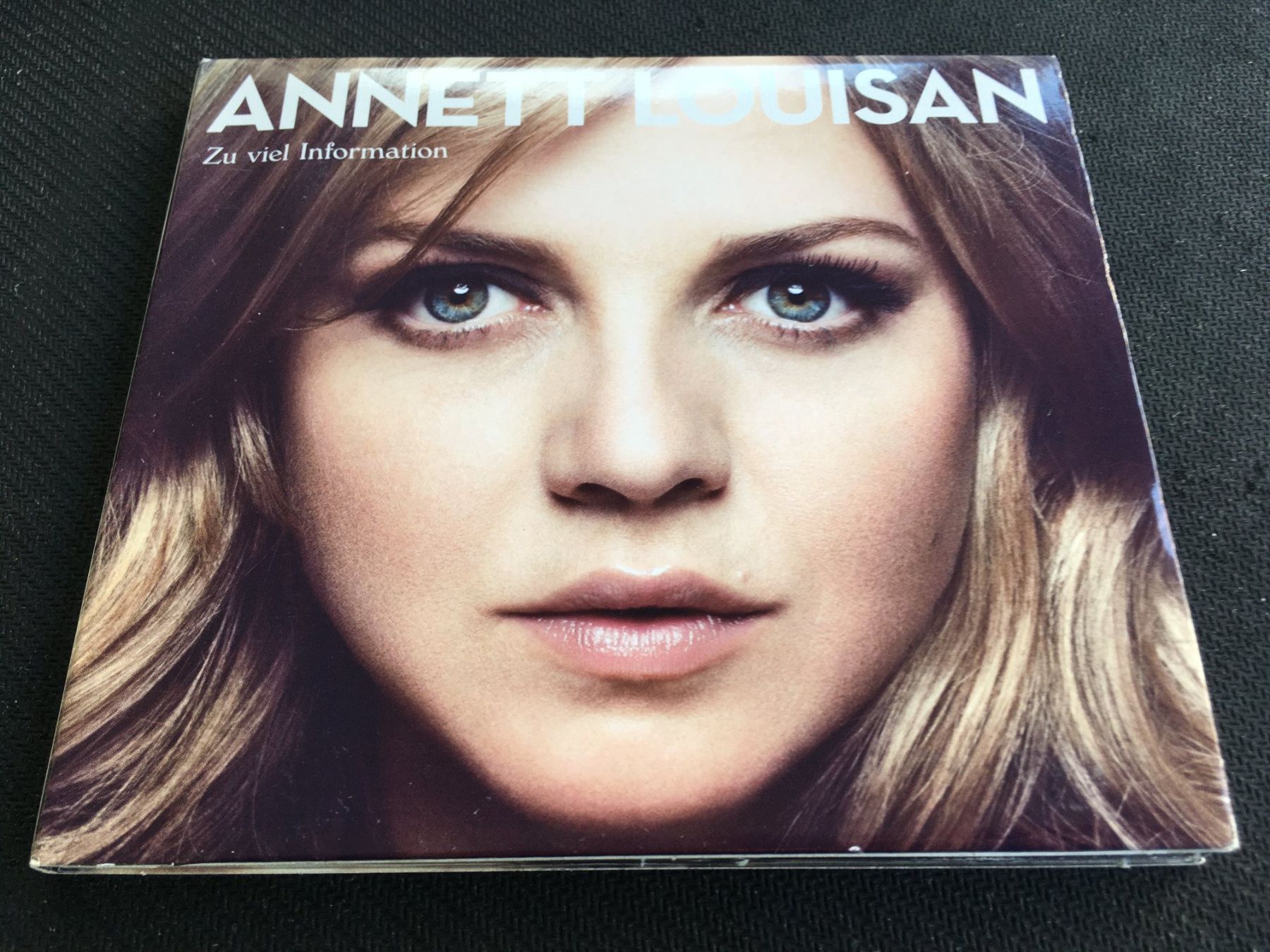 CD: Annett Louisan - Zu viel Information -CD- – Usato da St.Gallen venduto da MedienJoe