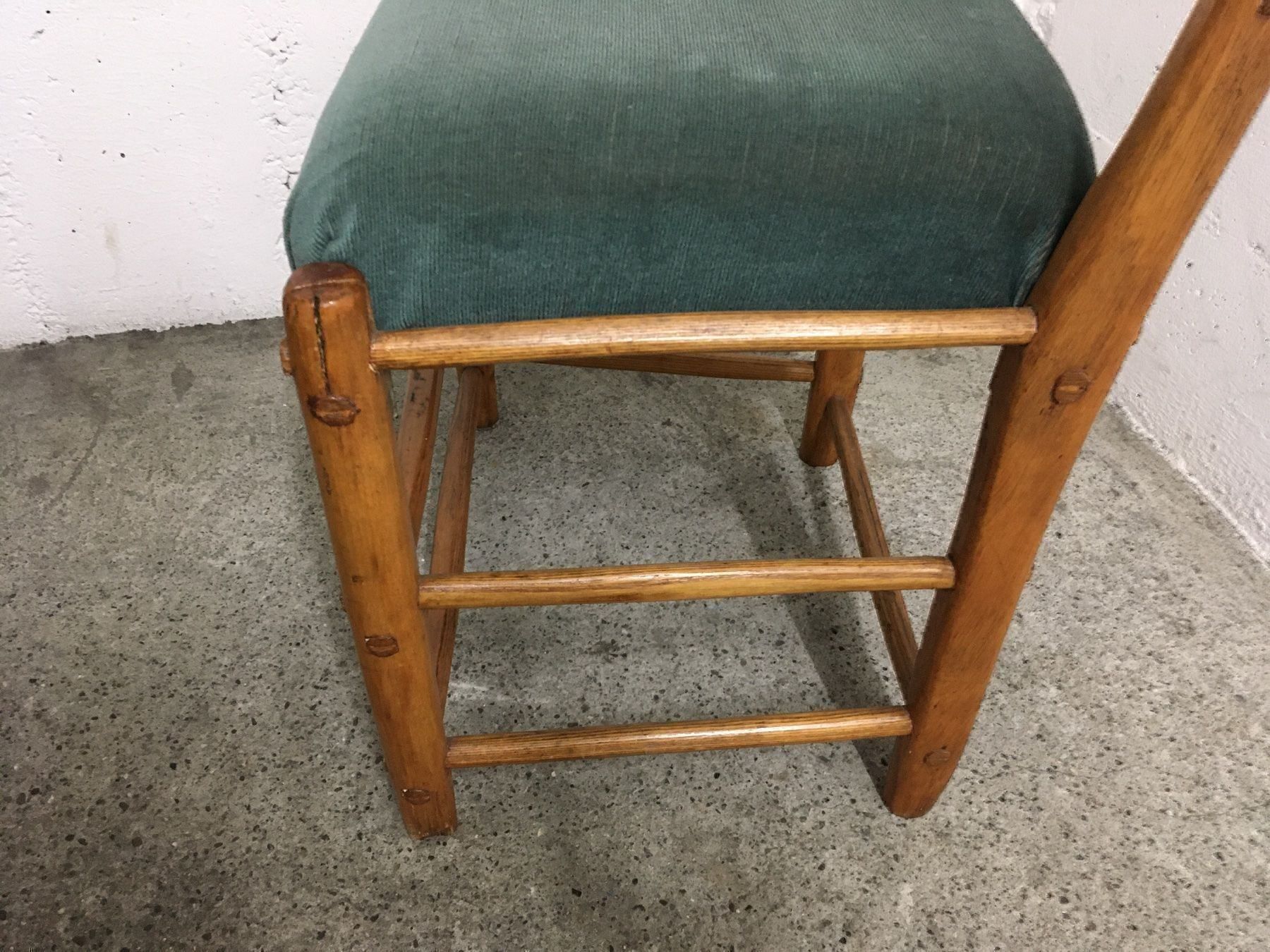 Stühle: Chaise ancienne en bois – Gebraucht aus Vernier von Leandro055 7