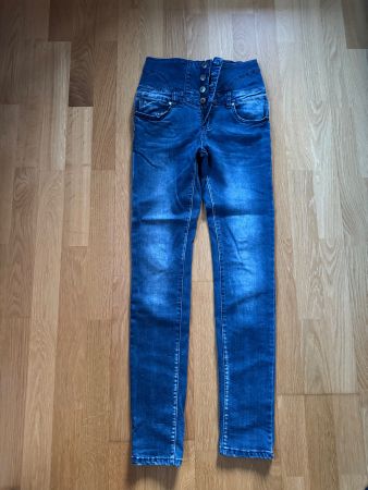 Stretch High Waist Jeans, neuwertig, Grösse 36, Top Zustand!