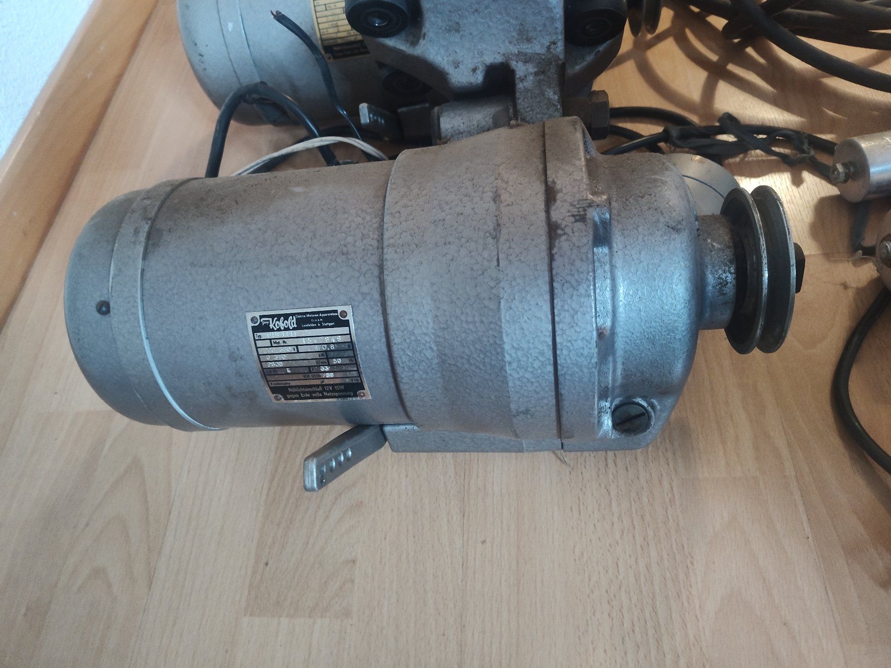 Macchine da cucire: Kobold-Kupplungs-Elektromotor x3 – Usato da Kriens venduto da nejc74 1