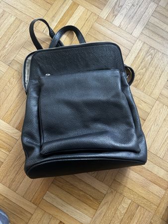 Damen Rucksack aus Leder schwarz Made in Italy 