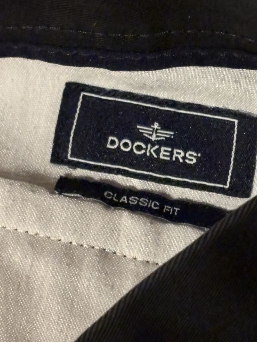 Pantaloni: Dockers Black Pants 36 x 29 Neu – Nuovo (secondo la descrizione) da Obermumpf venduto da davetattoo 2