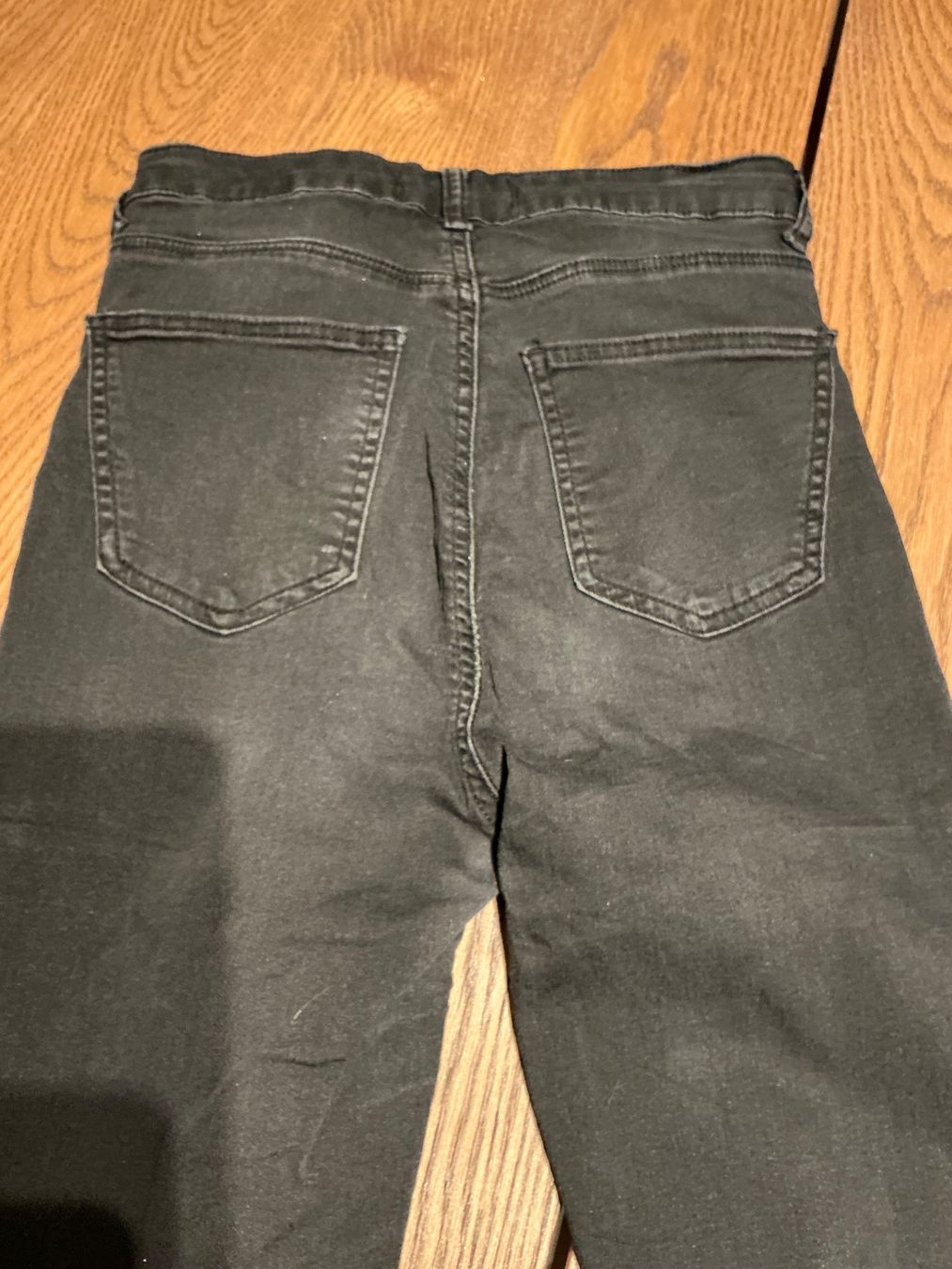Jeans: Schwarze Damen Jeans Grösse 40 – Usato da Würenlos venduto da Chicca2004 1
