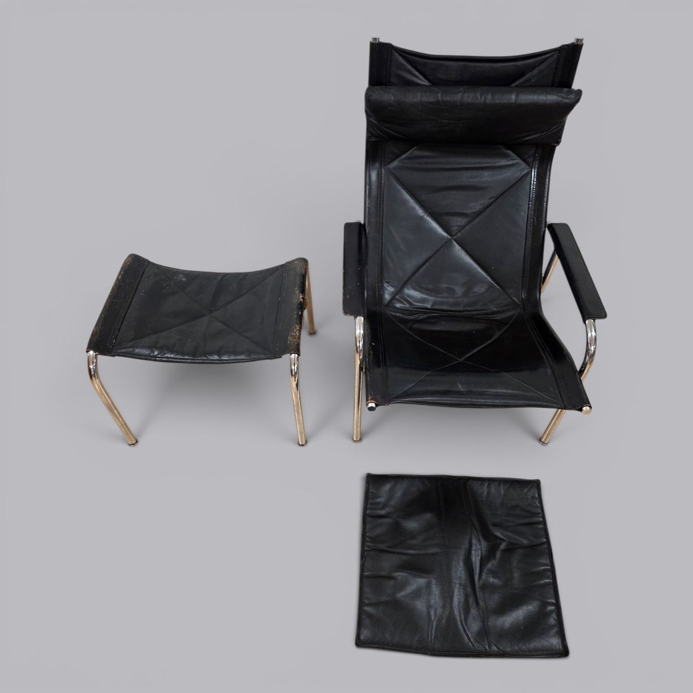 Sessel: Sessel mit Hocker, Leder, Chrom - Zeitloses Design! – Gebraucht aus Rieden AG von RuvensBrocki 1