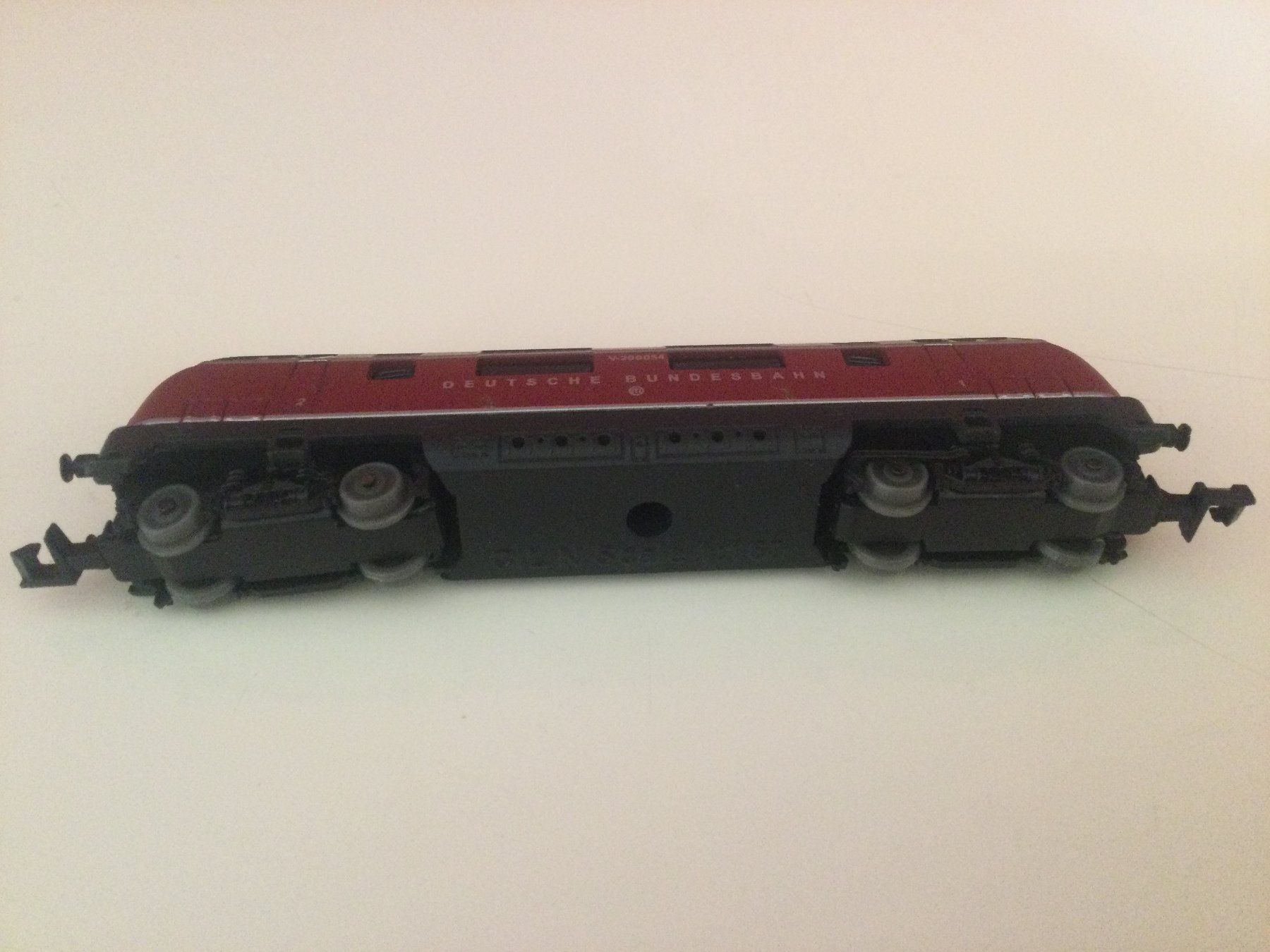 Trix Modelleisenbahnen: Minitrix Lokomotive - Deutsche Bundesbahn – Gebraucht aus Wallisellen von  4