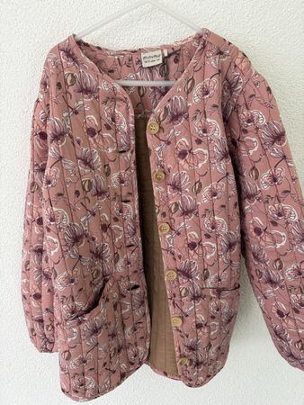 Neu Minymo Stepjacke Blumenmuster Gr 140 mit Etikette