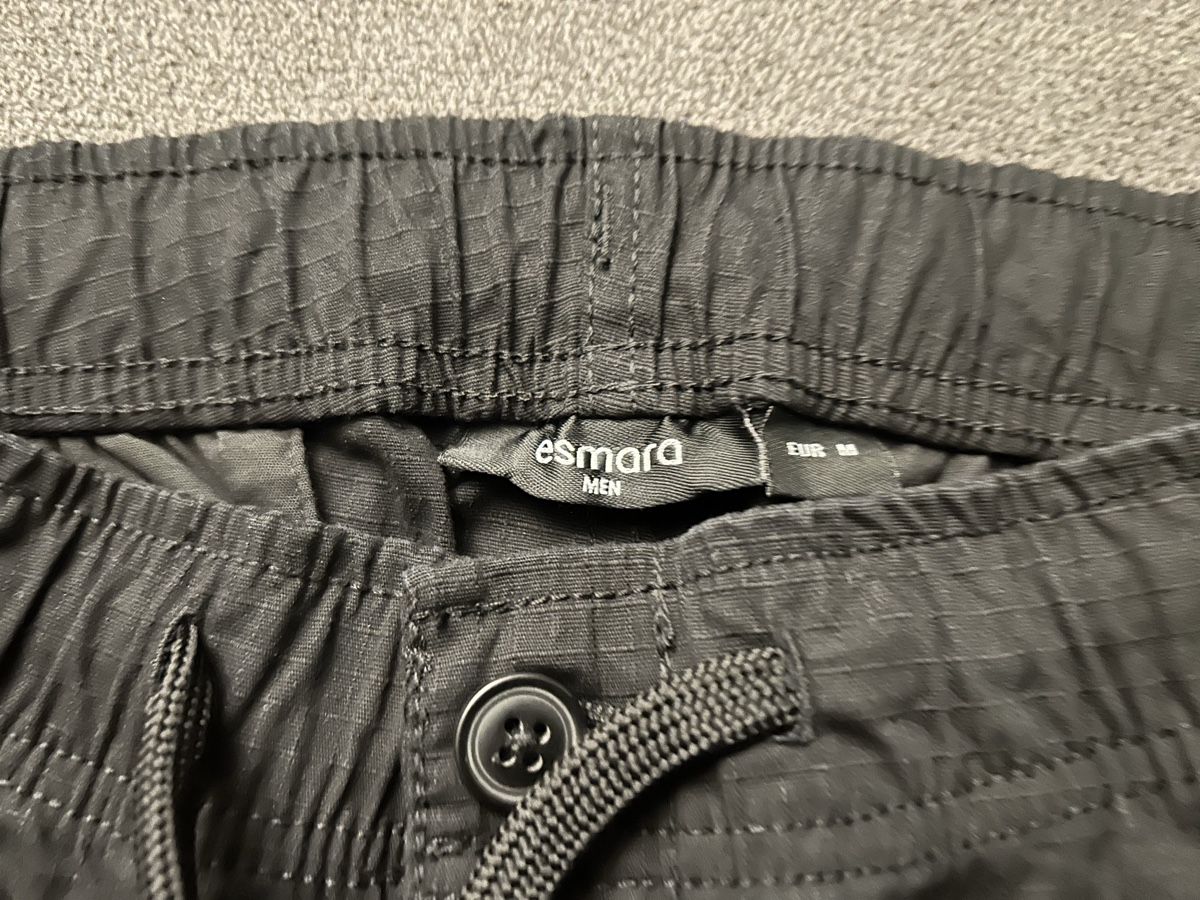 Hosen: Sweathose schwarz Gr.M – Gebraucht aus Buchs ZH von SegerLegende 3