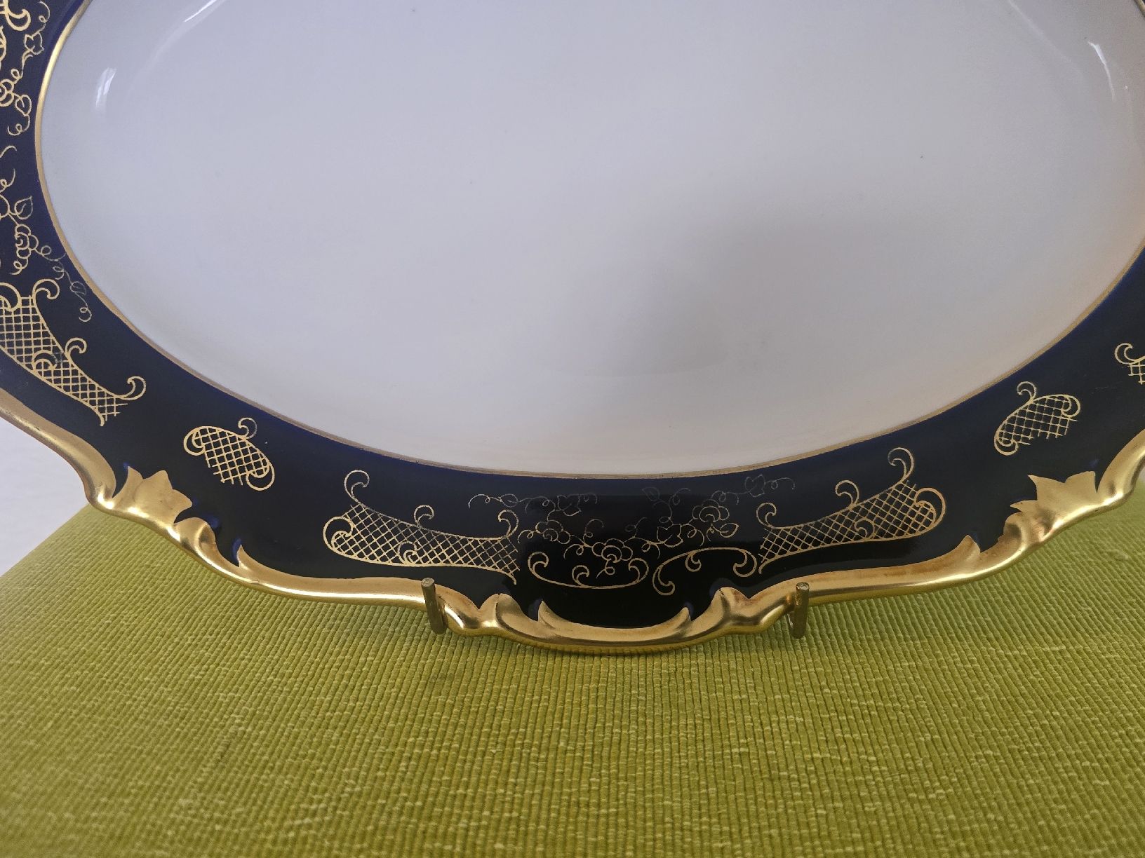 Piatti di portata: Schöne Servierplatte, Kobaltblau mit Goldrand, Reichenbach – Usato da Thal venduto da Vintagekeller 1
