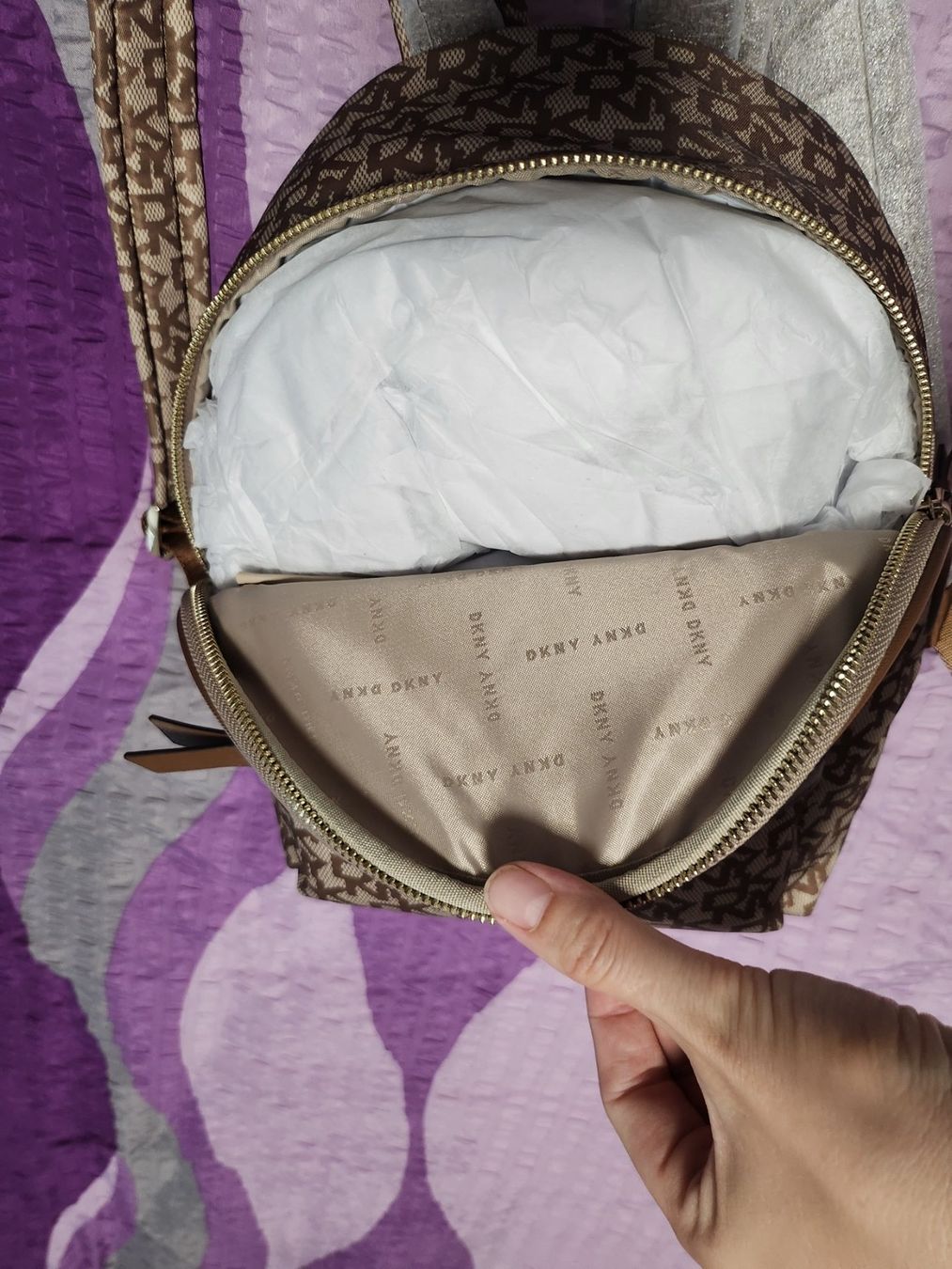 DKNY Sacs à dos: Dkny Rucksack – Neuf (Voir description) à Kefikon TG par Livline 2