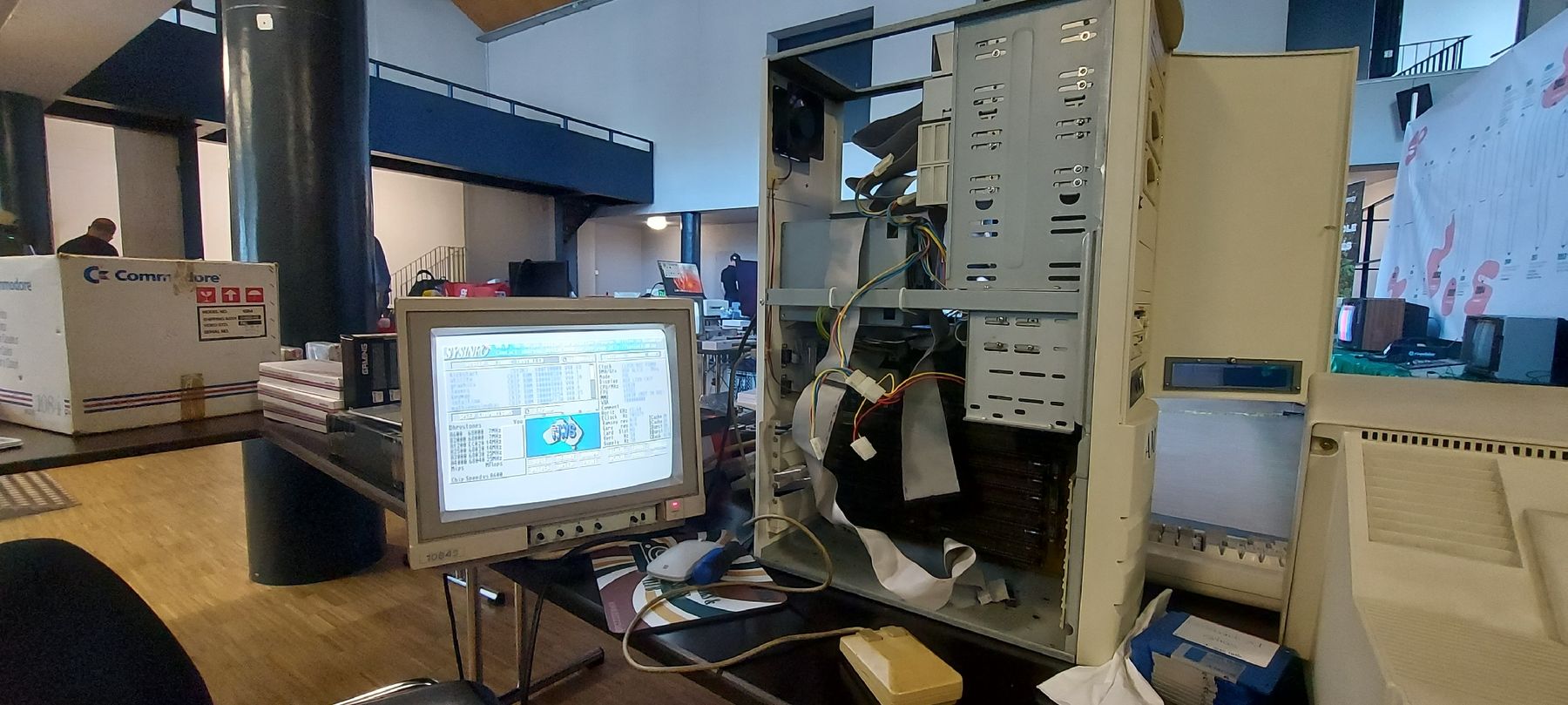 Commodore PC: Amiga 4000 desktop micronik tower – Usato da fully venduto da Benleouf 6