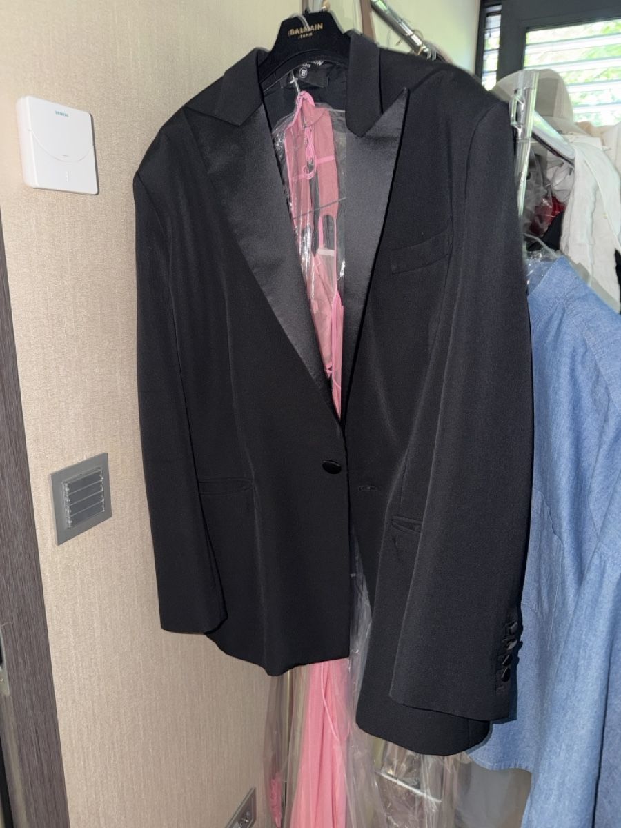 Balmain Giacche: Balmain Black Jacket wool /silk oversized style – Nuovo (secondo la descrizione) da Genève venduto da val_rp9x
