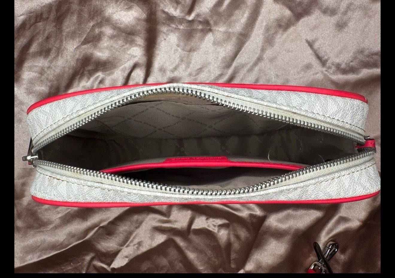 Michael Kors Taschen für Damen: MICHAEL KORS Tasche – Gebraucht aus Zuoz von cla_9f8s 1