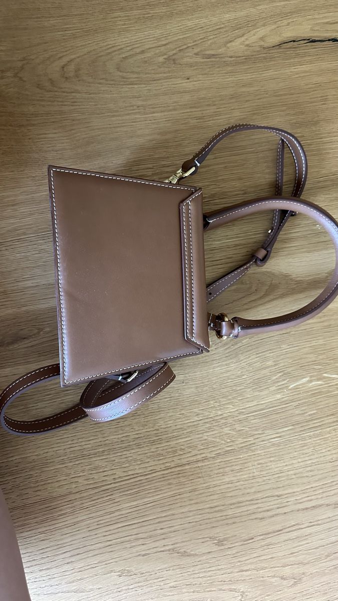 Jacquemus Taschen für Damen: Handtasche Jacquemus – Gebraucht aus Reinach AG von dor_fk8z 3