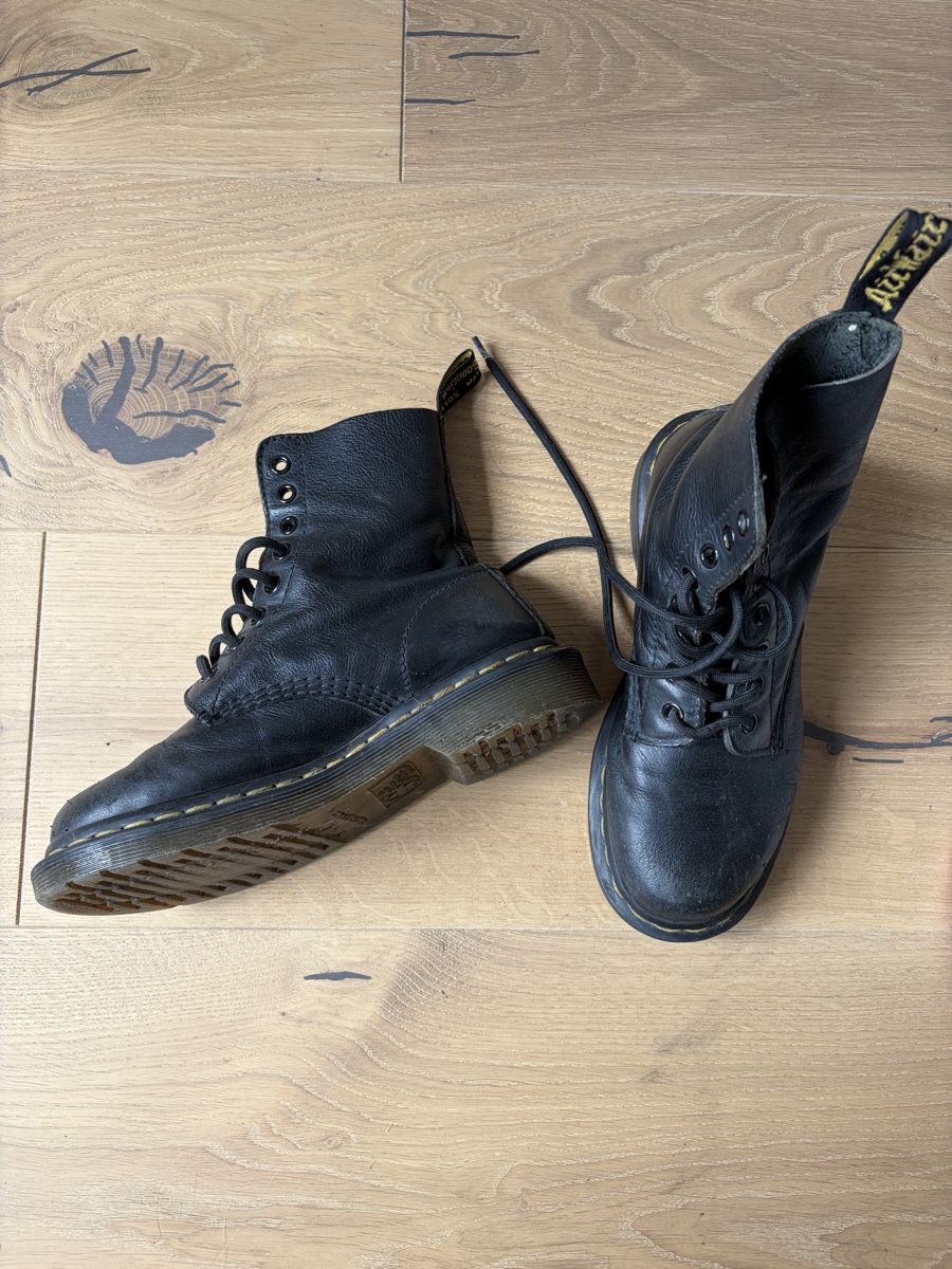 Dr. Martens Scarpe da donna: Dr Martens – Usato da Zürich venduto da loooci 1