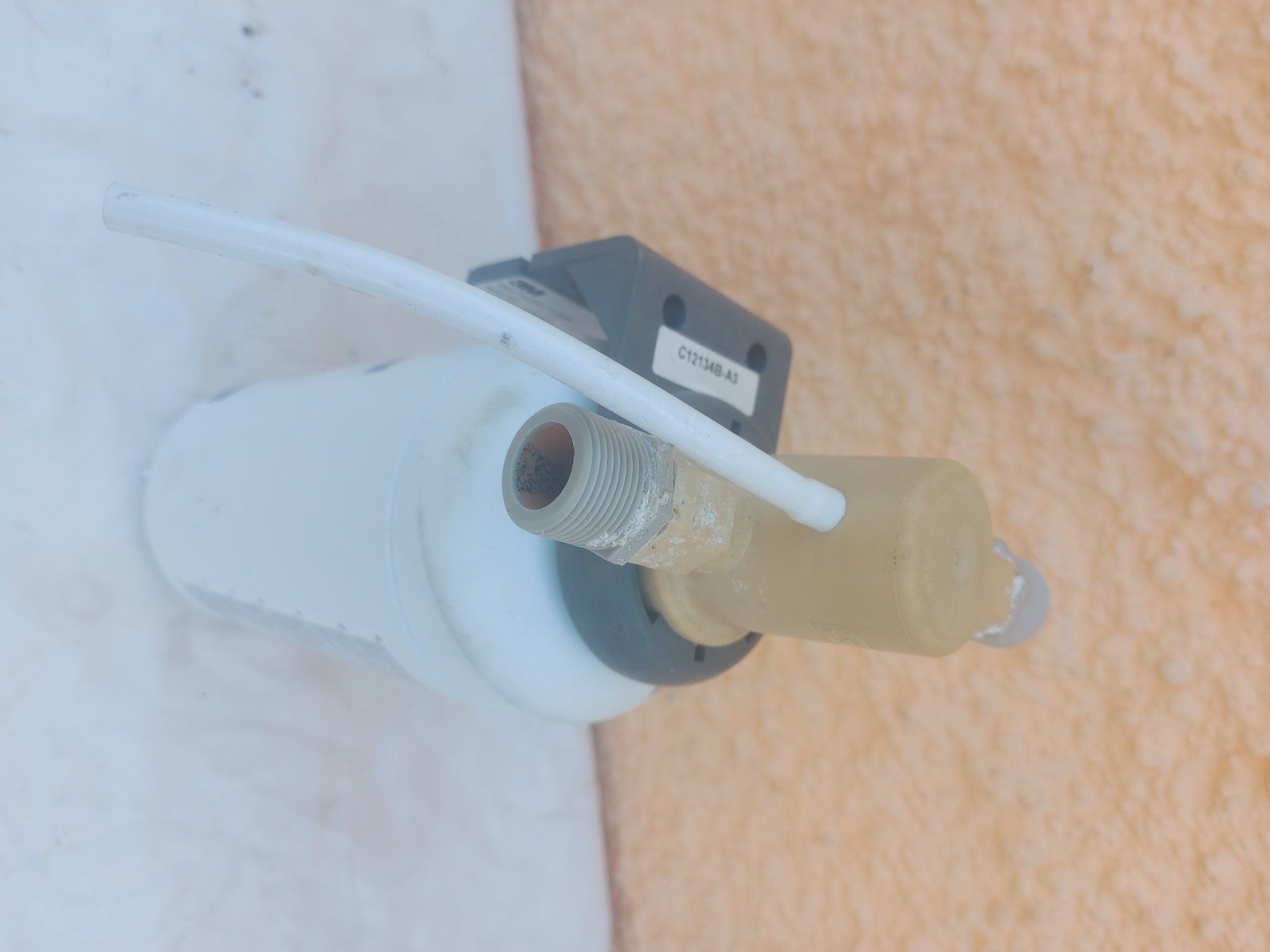 Installations sanitaires: 3M HF40-S Wasserfiltersystem – D'occasion à Rheinau par profitronic.shop 3
