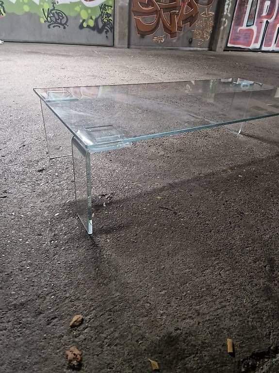 Tische: Table de salon en verre  – Gebraucht aus Avully von gud_mwy8 2