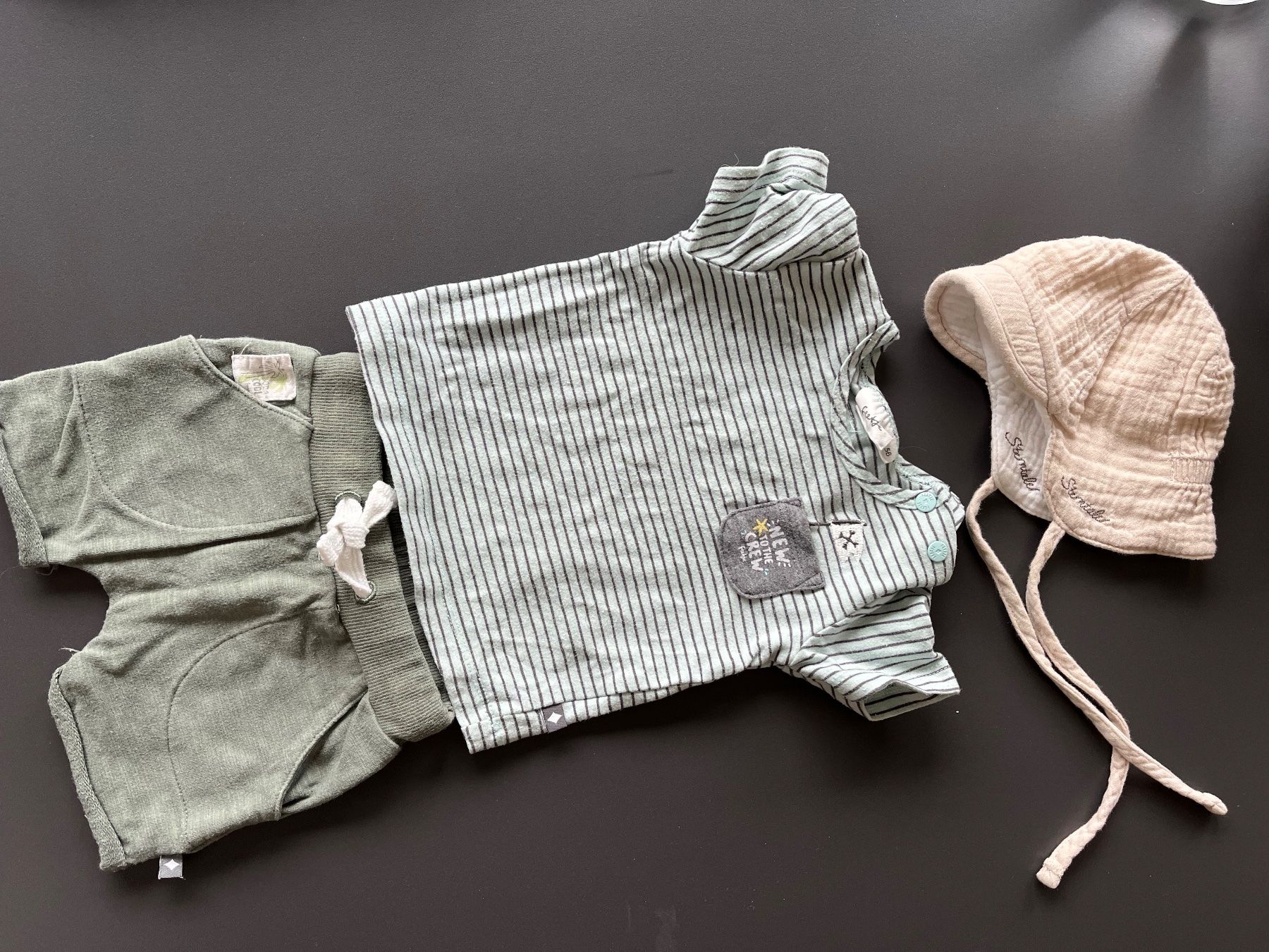 Lotti & Set di vestiti: Sommer Outfit Baby -grösse 56 – Usato da Davos Platz venduto da kev_r28p