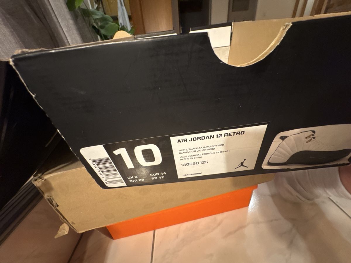 Jordan Scarpe da uomo: Jordan 12 taxi 10 – Nuovo (secondo la descrizione) da Genève venduto da 5826 3