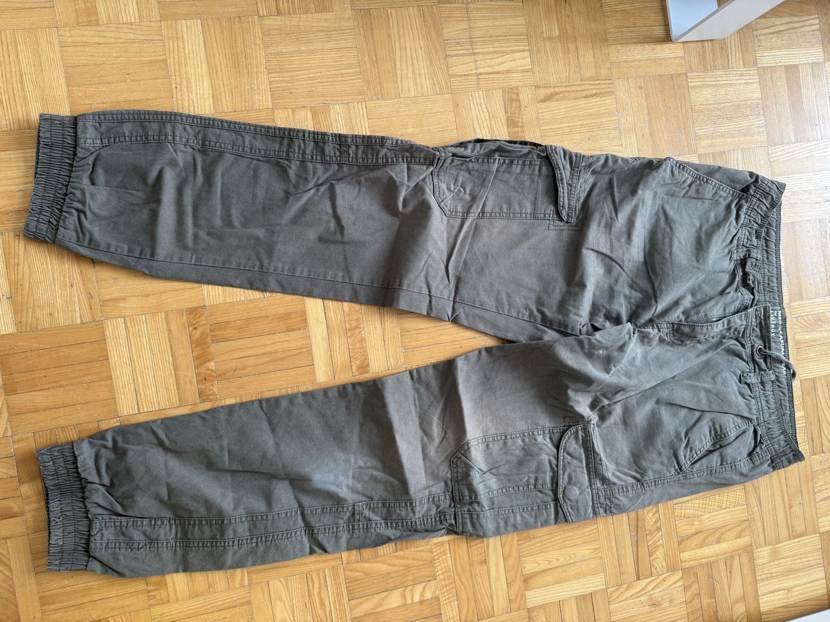 Lotti di vestiti: Herren Hose packt – Usato da Olten venduto da Tombik 3