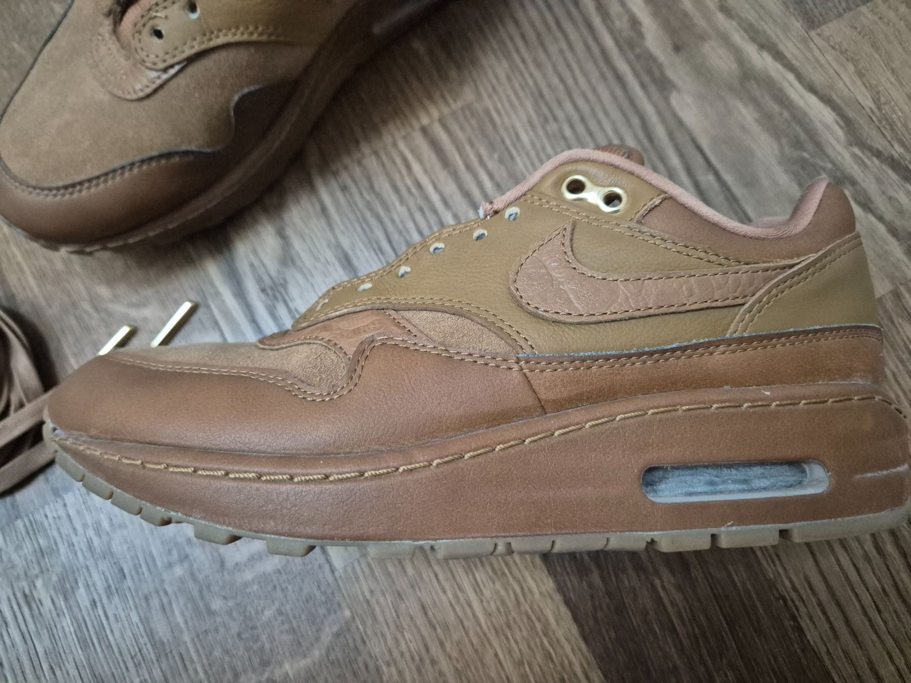 Nike Scarpe da donna: Brown Nike Air Max 90 size 38 almost new – Usato da Zürich venduto da monadiederich 1