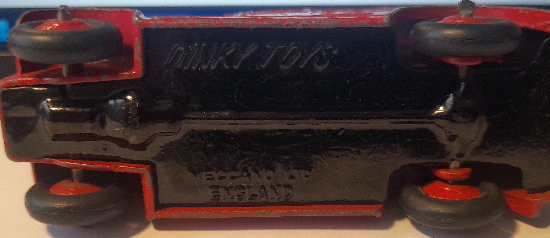 Dinky Toys Modellini d'auto: Dinky Toys Bedford Fire Engine camion pompiers – Usato da St-Sulpice VD venduto da Davyd-a-Doc 4