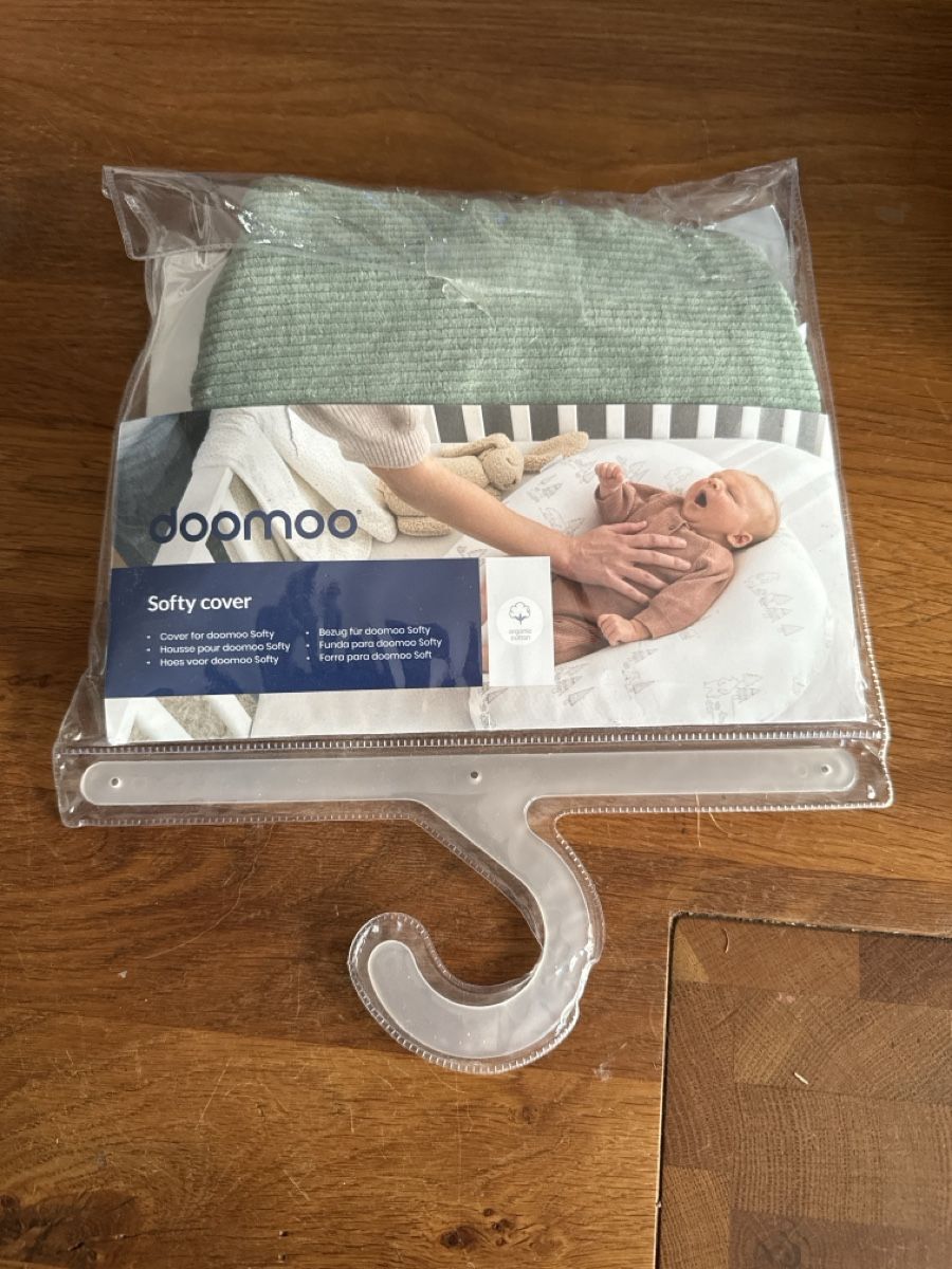 Coques & Protection écran: Doomoo Soft Case baby grün NEU – Neuf avec emballage d'origine à Therwil par Schneefra1 1