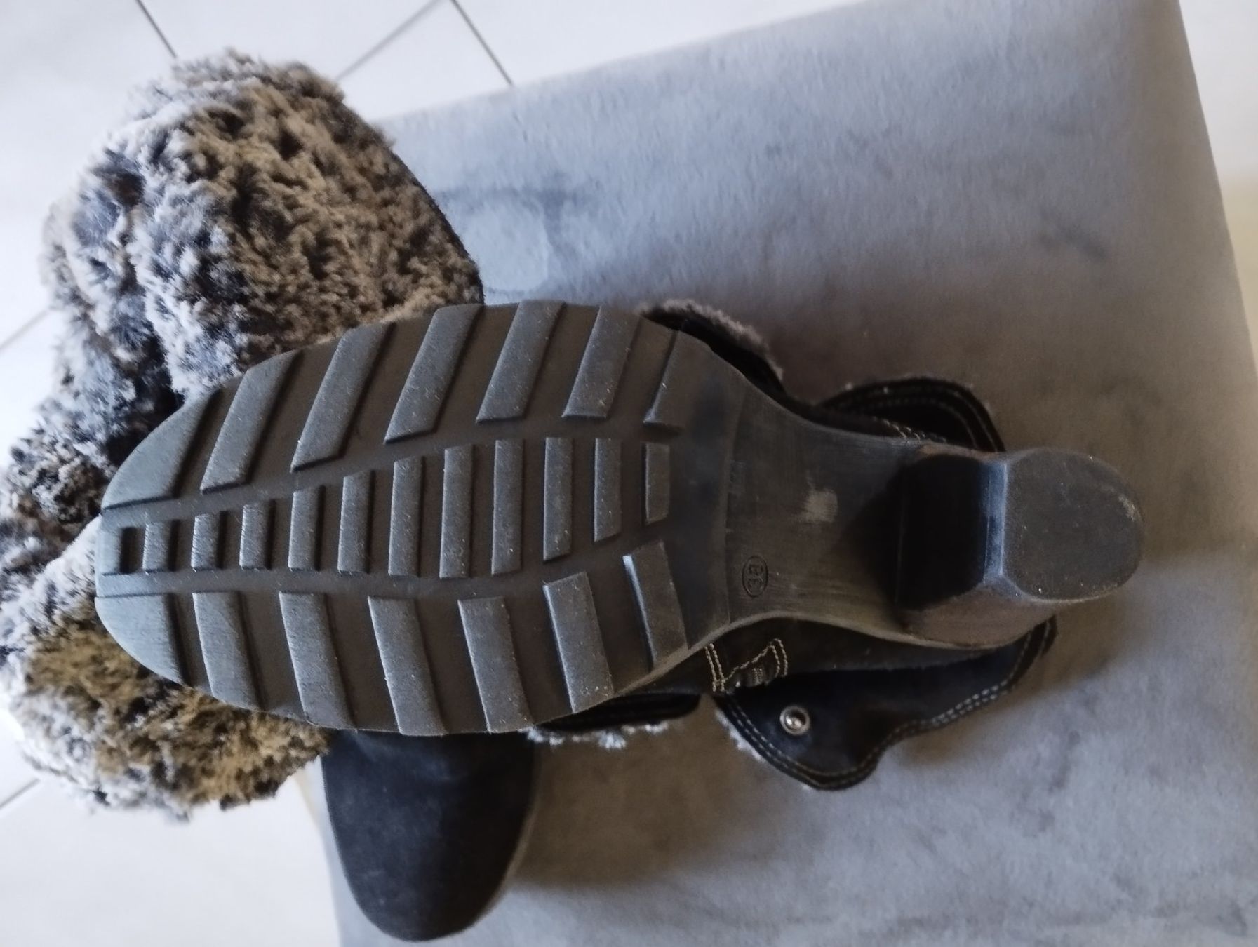 Damenschuhe: Stiefelette mit Dekofell – Gebraucht aus Zollikofen von zr65 4