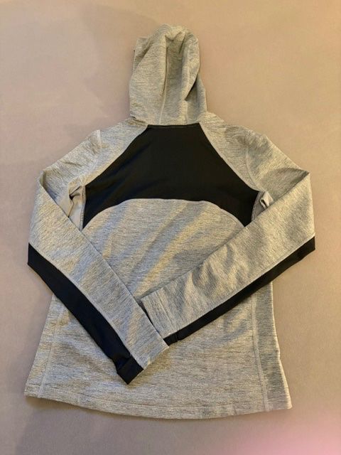 Nike Pullover & Sweatshirts: Fleece Nike – Gebraucht aus Binningen von son_x7yt 1