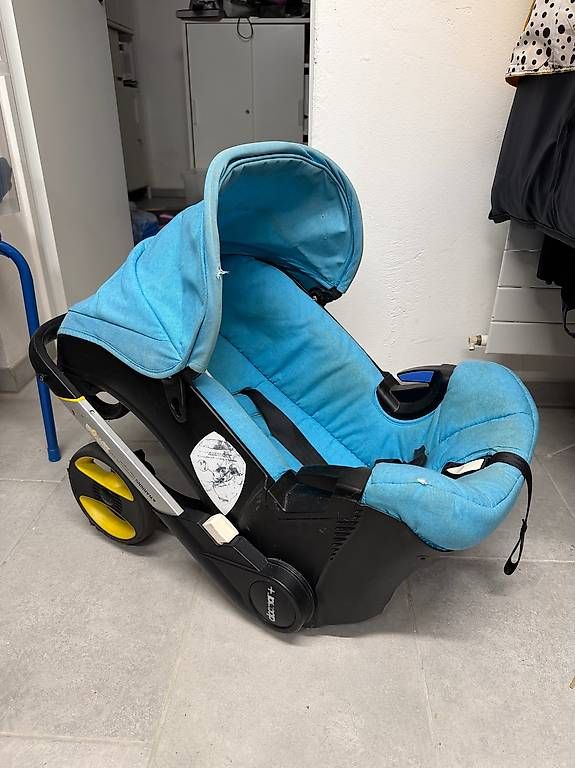 Doona Carrozzine: Doona Kinderwagen / Autositz – Usato da Windisch venduto da JenniL 3