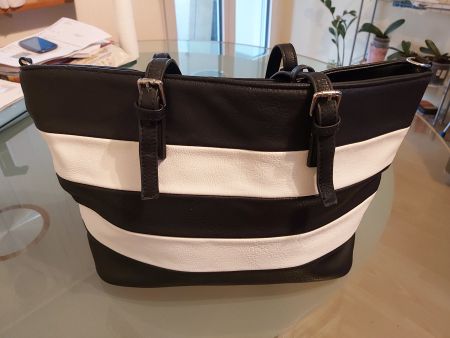 Elegant Handtasche 👜 aus Leder