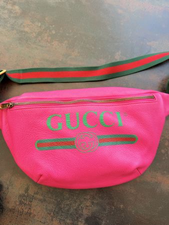 Stylische Gucci Bauchtasche / Bumbag in pink 💕