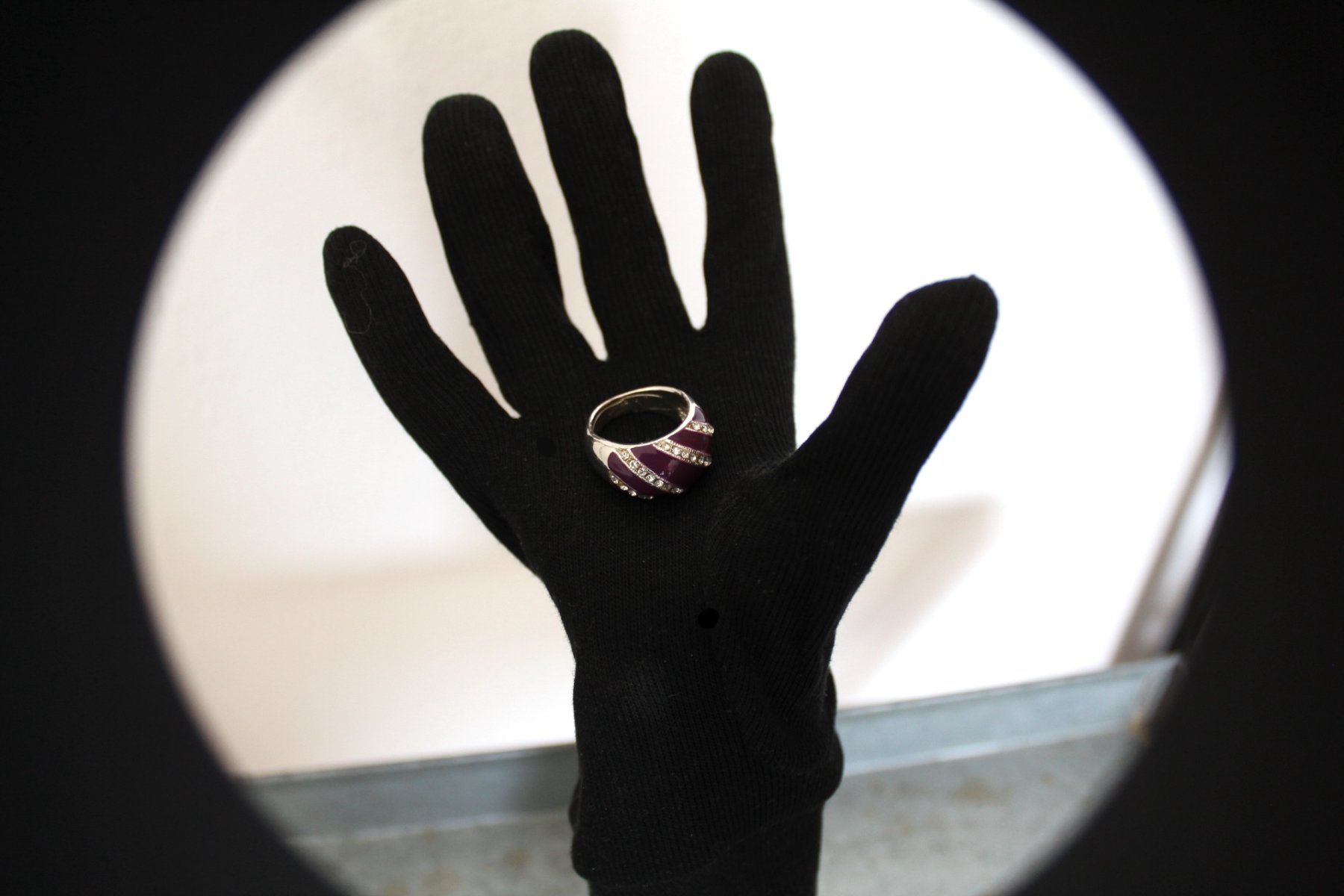 Anelli: Ring mit Strasssteine Gr.58 -18.5 – Usato da Locarno venduto da madame-tus-sauds 1