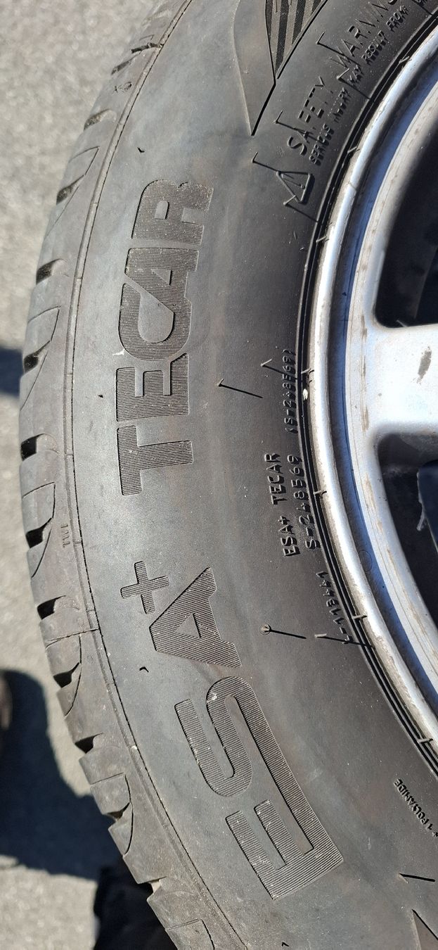 Pneus & Kompletträder: Kompletträder VW Golf – Gebraucht aus Kirchlindach von Zbinden_Velo_Moto 3