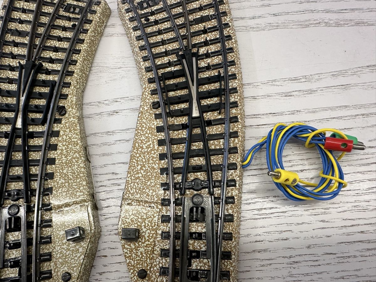 Märklin Modellini di ferrovie: Märklin 5140 Elektromagnetisches Bogenweichenpaar – Usato da Lupsingen venduto da New-Haven 1