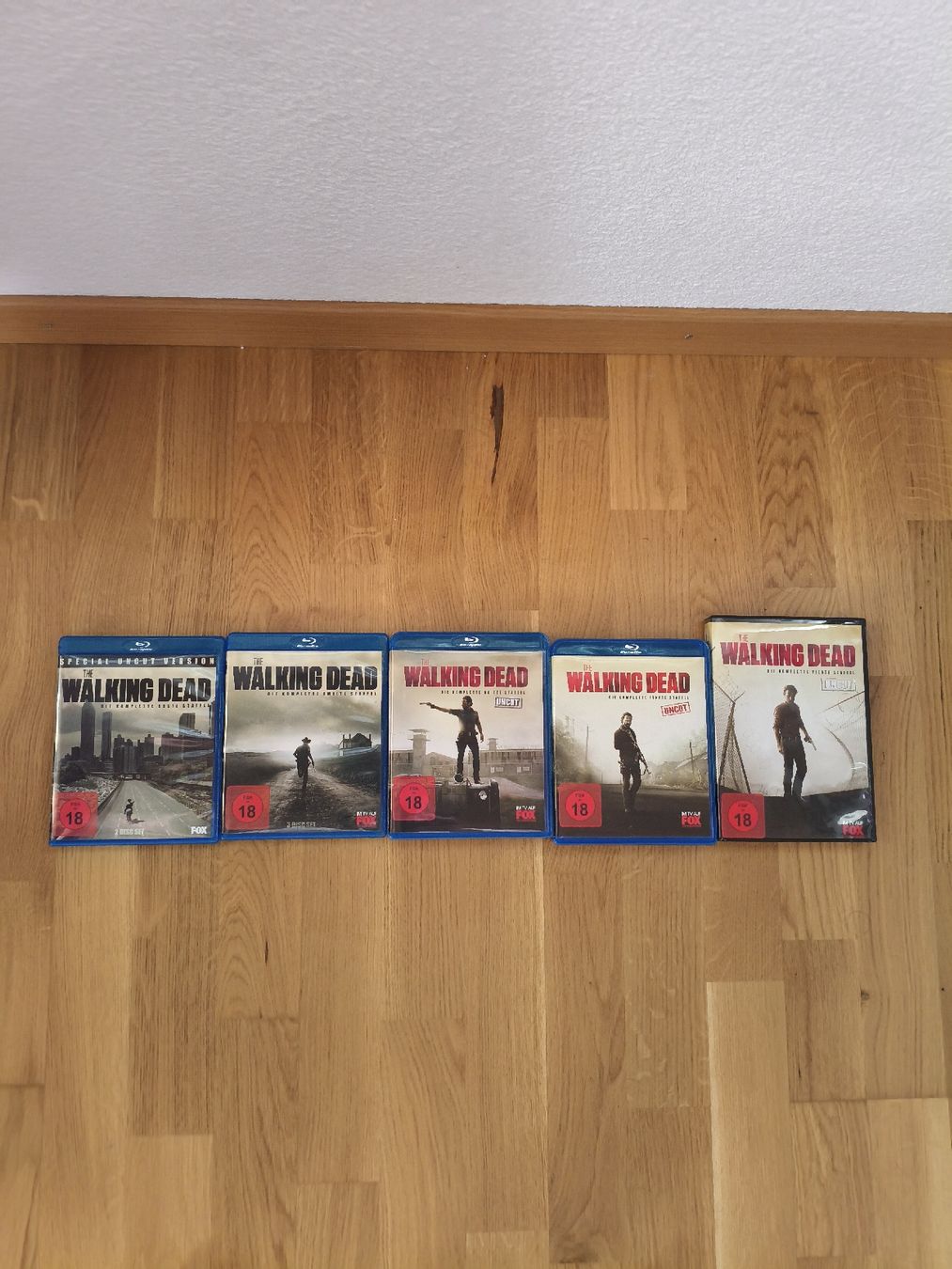 Tutti i DVDs: Walking Dead Sammlung – Usato da Rebstein venduto da Burro85