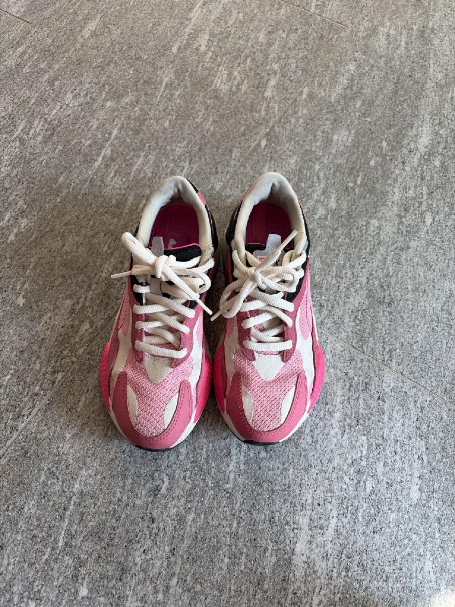 Puma Damenschuhe: Sneakers Puma - 38  – Gebraucht aus Davesco-Soragno von Chichijango