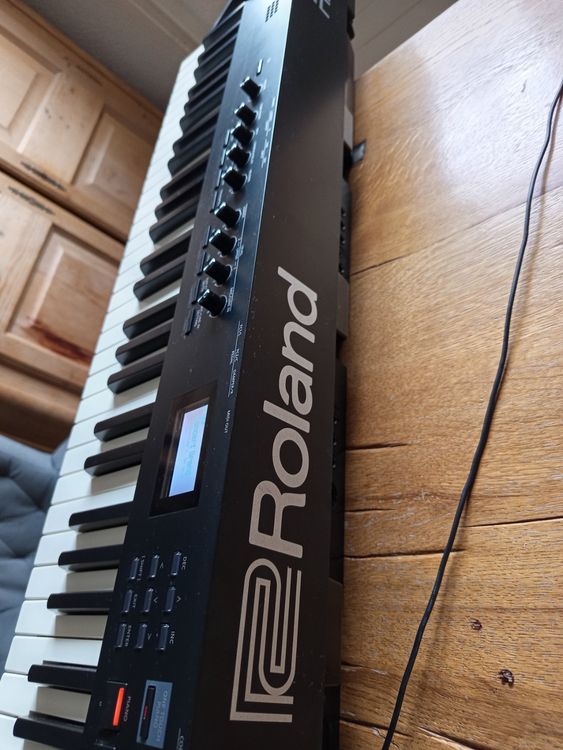 Roland RD 88 mit PHA 4 Tastatur (Gebraucht) in Büren an der Aare für ...