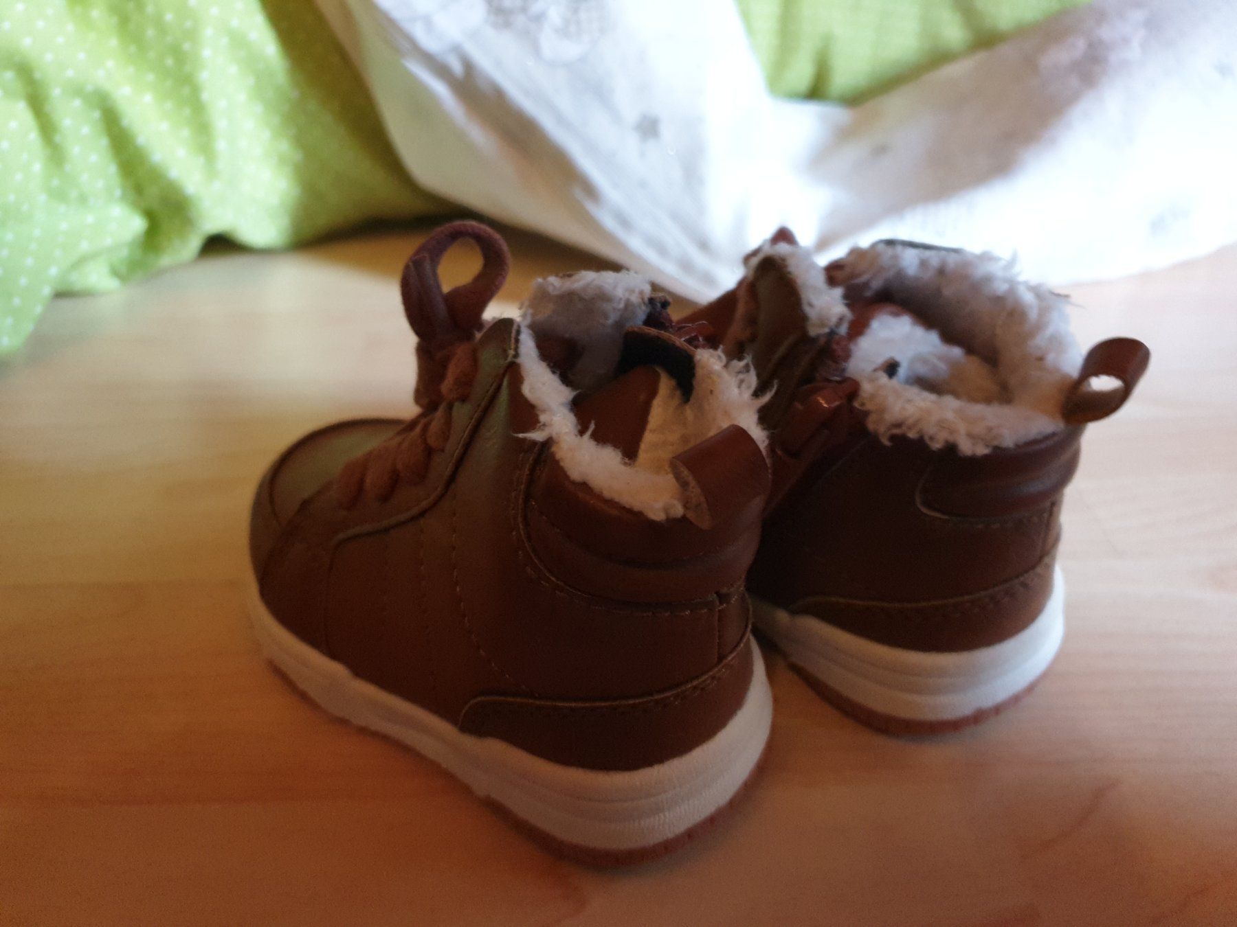 H&M Scarpe per ragazzi: Babyschuhe grösse 18-19 – Nuovo (secondo la descrizione) da Reutigen venduto da Easy0807 2