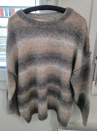 Pull & Bear Pullover - Grau meliert mit Farbverlauf