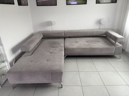 Sofa / Couch mit elektrischer Ausziehfunktion